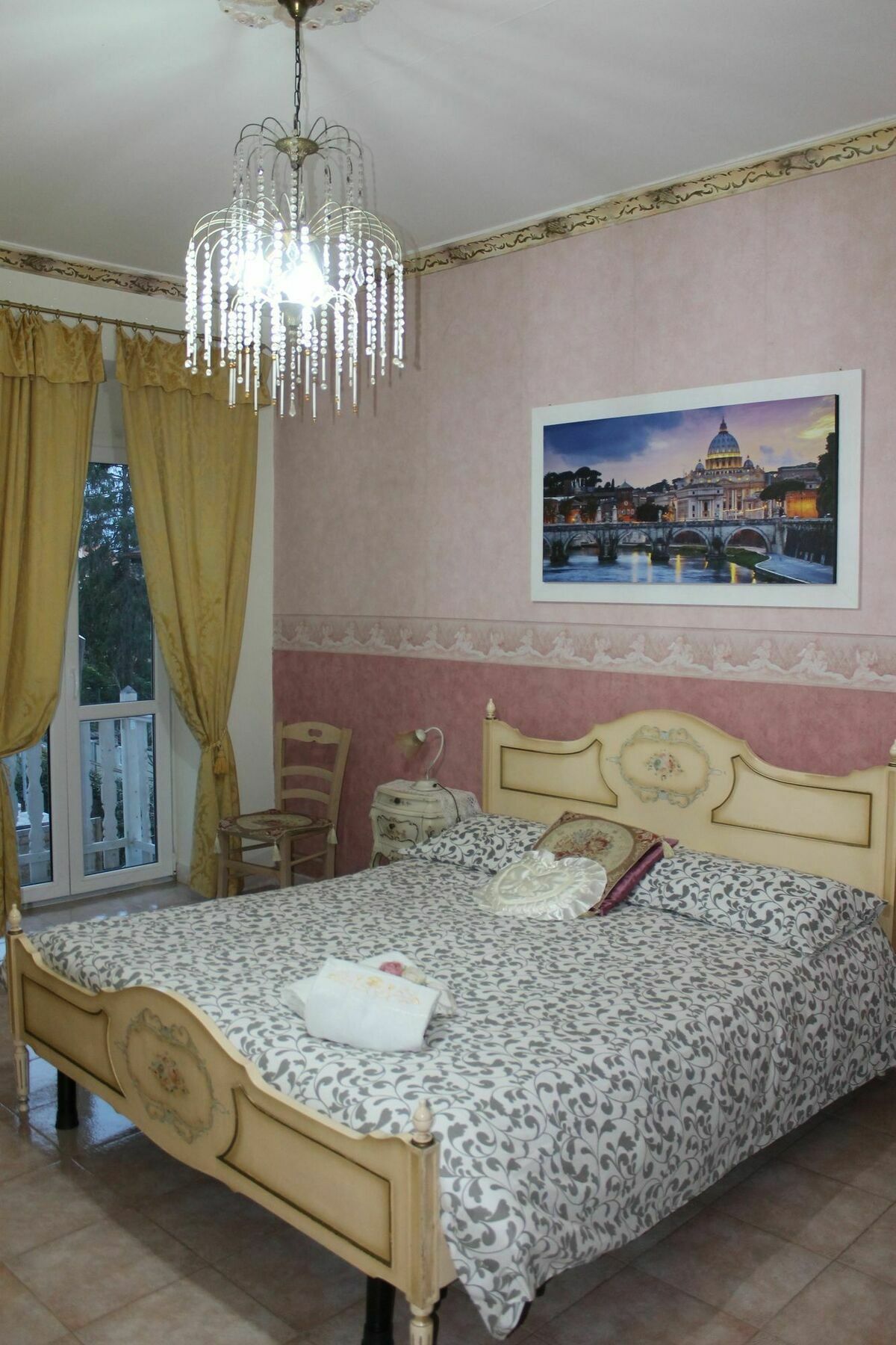 San Peter's Golden Bed and breakfast