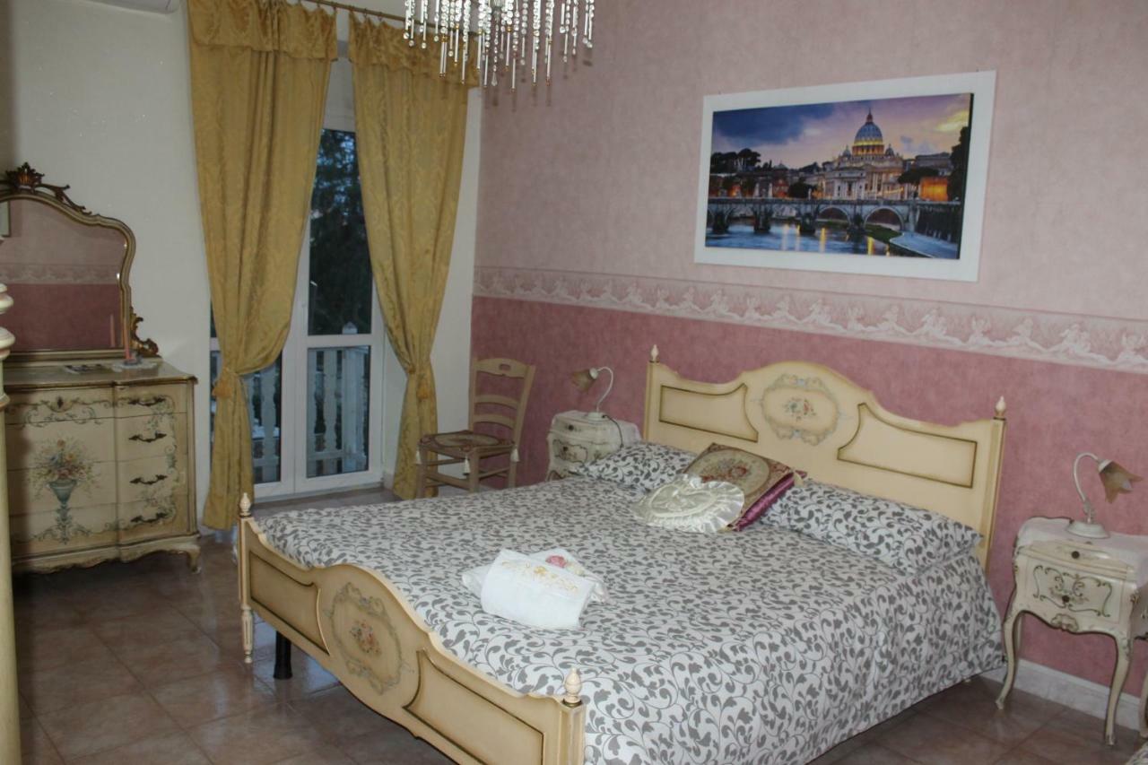 San Peter's Golden Bed and breakfast 3*